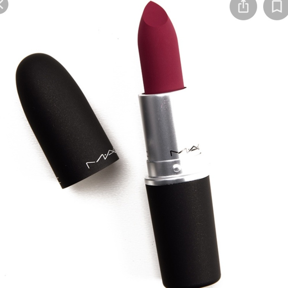 🌻Next To New MAC Burning Love Powder Kiss Lippie